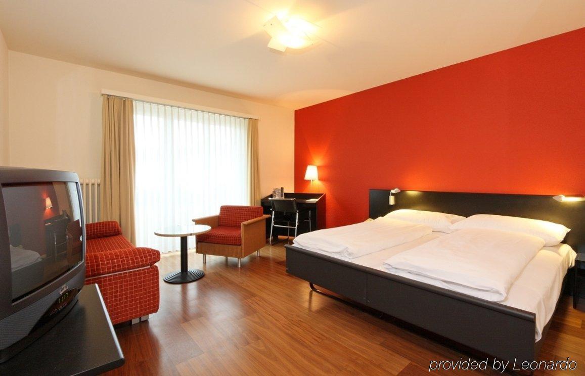 Ibis Styles Bern City Zimmer foto