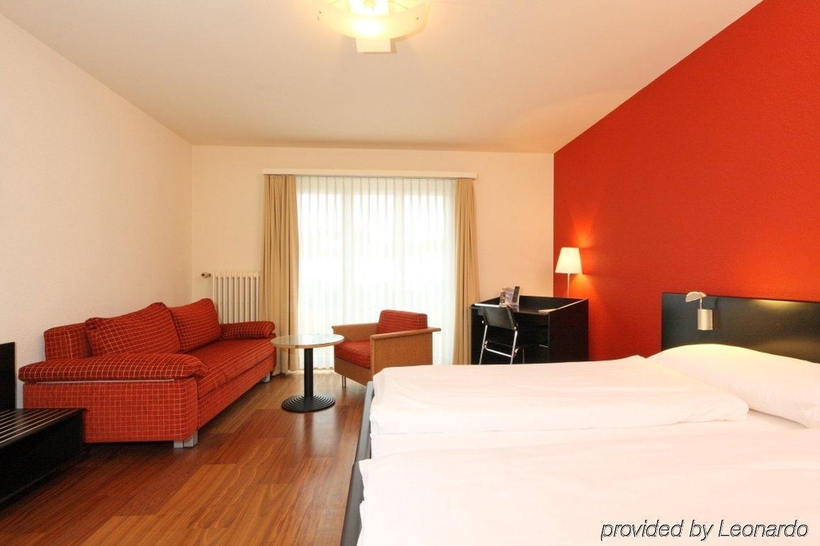 Ibis Styles Bern City Zimmer foto